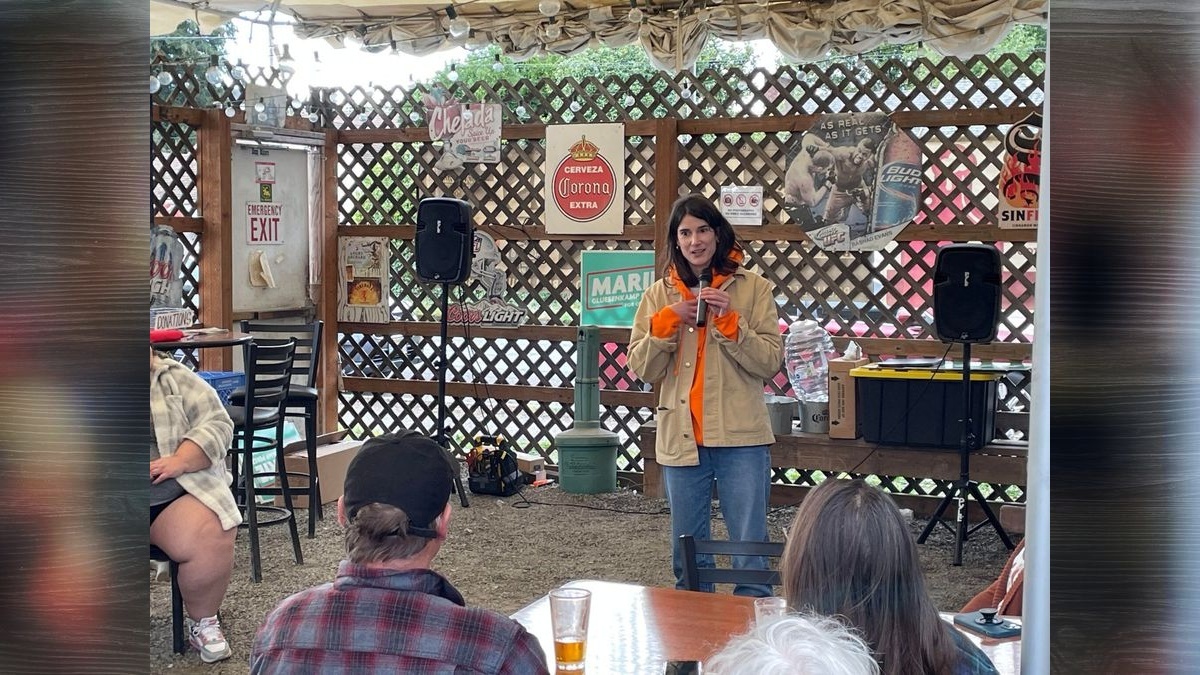 Liberal Hennrich in 3rd District won’t support Gluesenkamp Perez