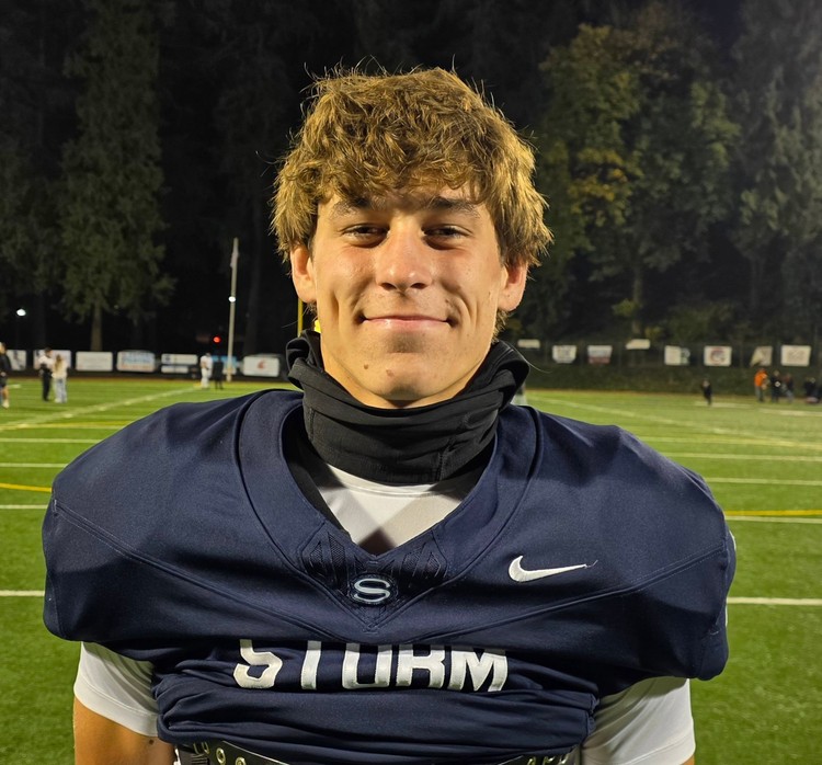 Skyview quarterback Dugan Logue threw for four touchdowns Friday night.