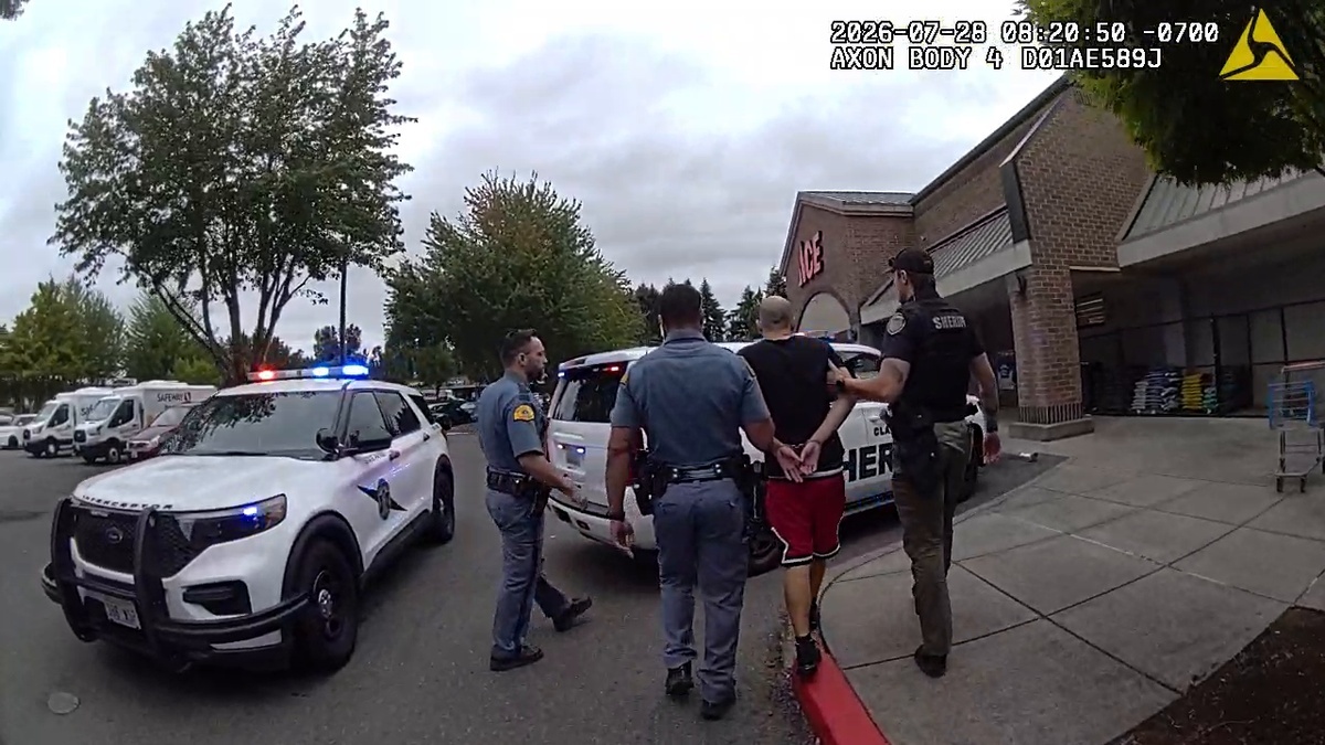 Deputies arrest wrong-way driver at Salmon Creek Safeway