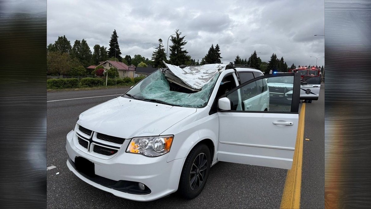 Vancouver Fire responds to injury crash on I-5 near Mill Plain