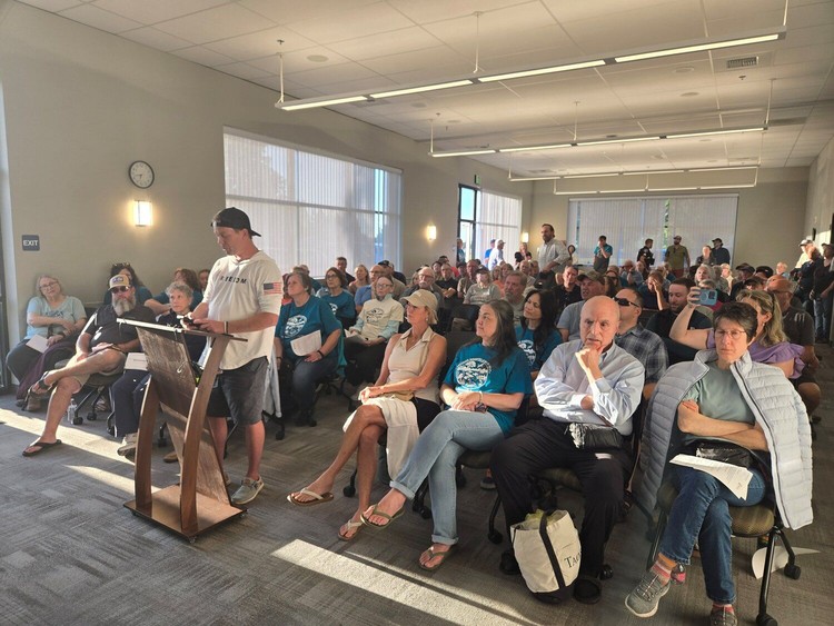 A resident voices concerns at the Sept. 9 Port Commission meeting.