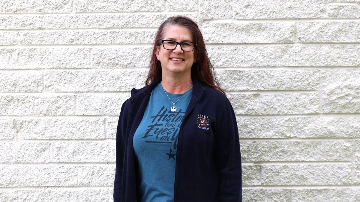 Chief Umtuch Middle School teacher contributes to Silent Heroes project