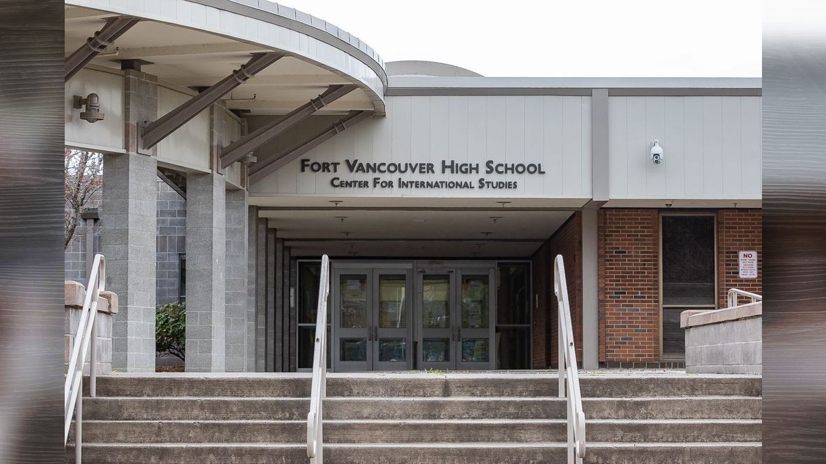 Police confirm investigation into possible incident at Fort Vancouver High School locker room