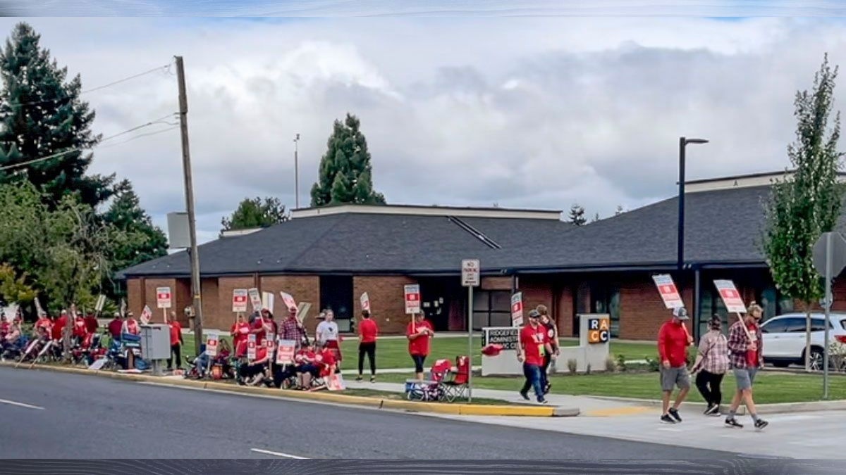 Opinion: Why do teachers continue to pay union dues?