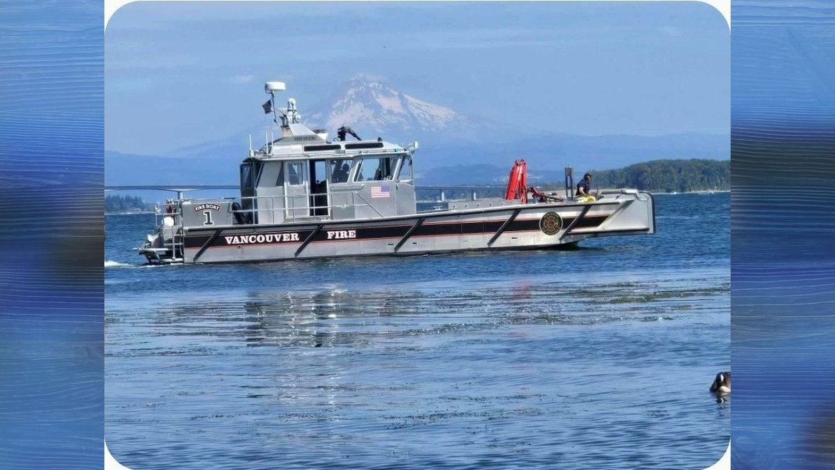 Citizen fishermen, Vancouver Fire crews rescue person from Columbia River