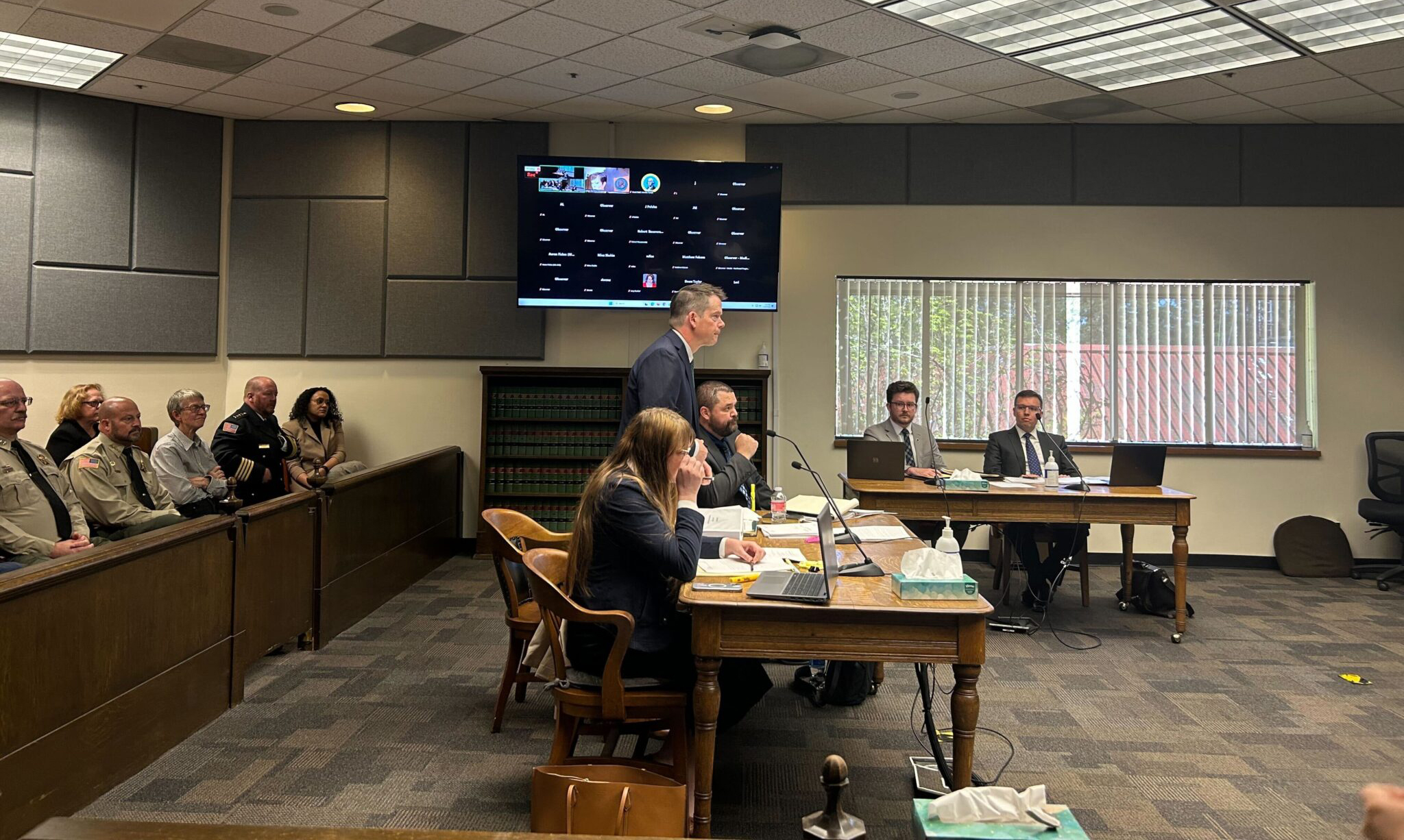 Judge blocks Washington’s new sheriff standards law