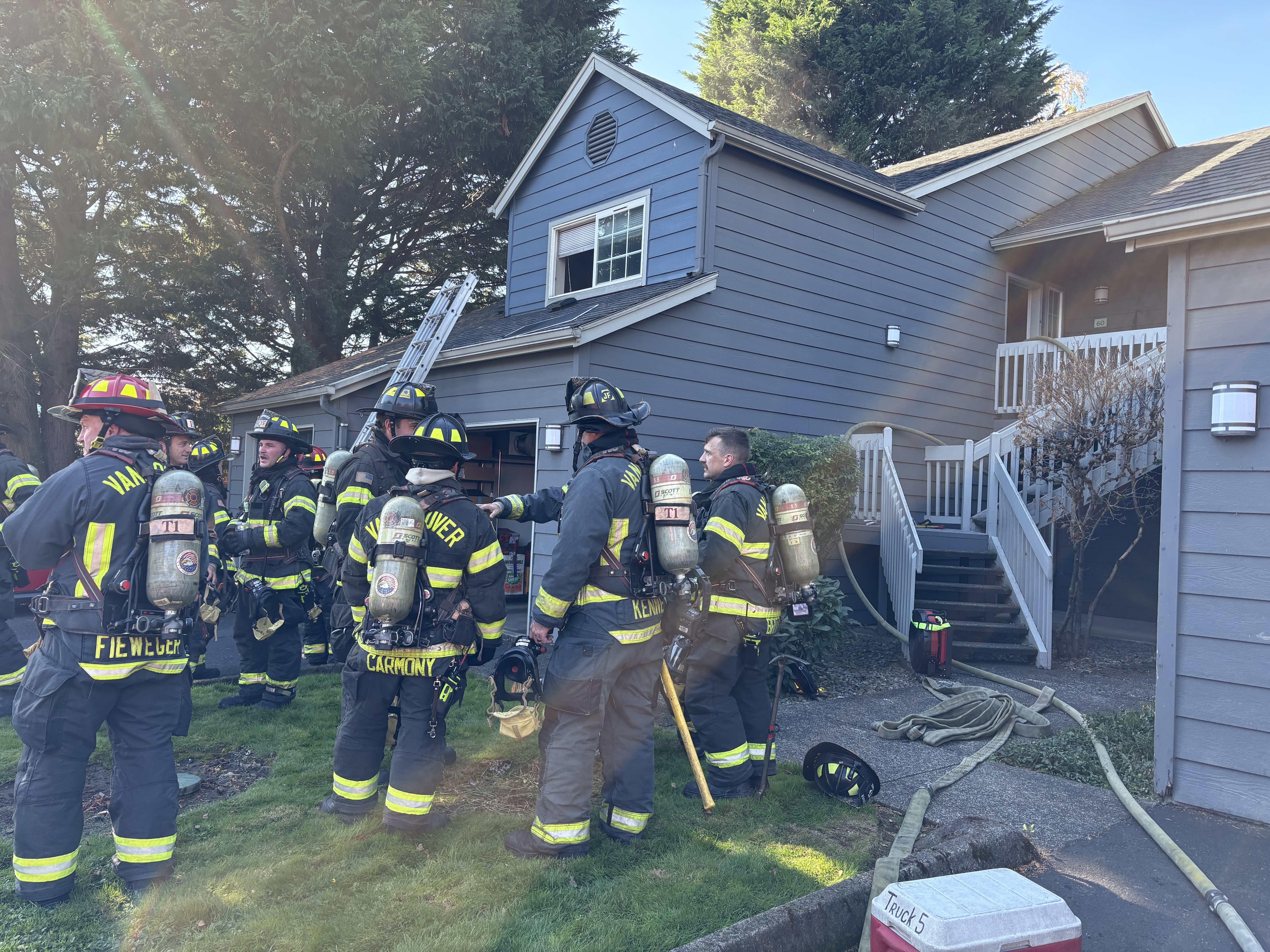 Two-alarm apartment fire at Vancouver Mall Drive