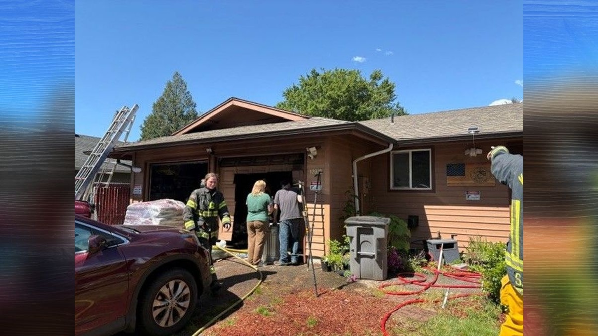 Vancouver Fire Department responds to residential garage fire