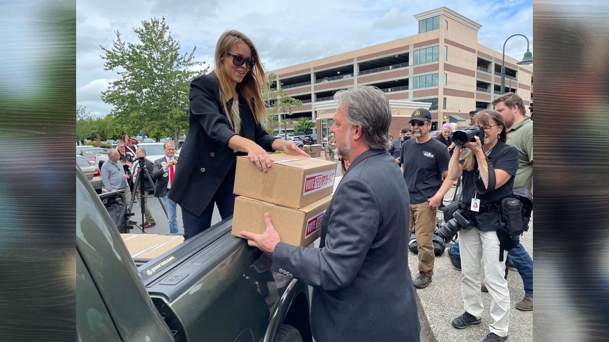 WA income tax foes file signatures to get repeal measure on ballot
