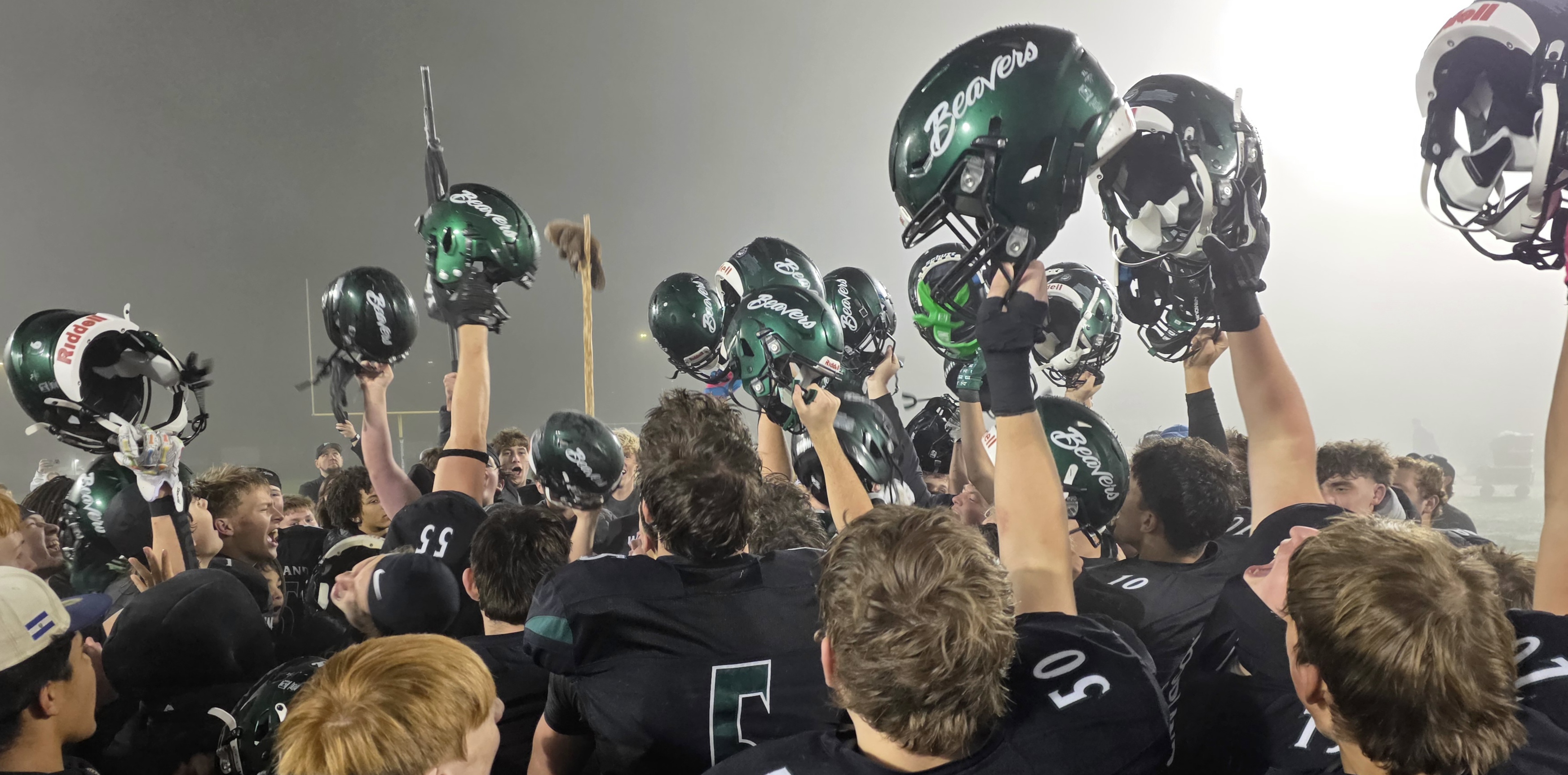 High school football: Woodland embraces team-first attitude, wins league title