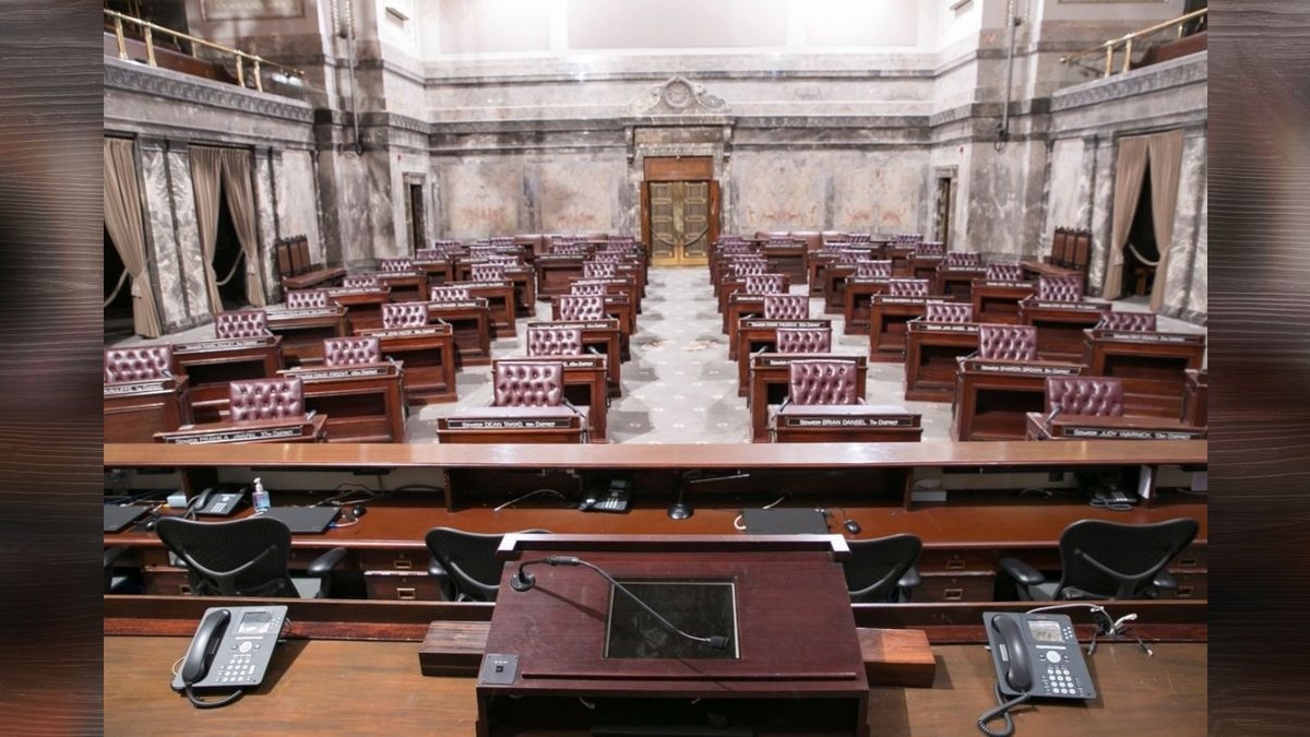 Legislative staff in WA state Senate reject new contract