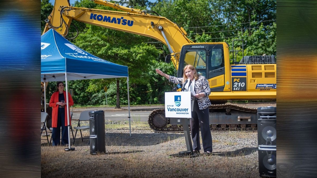 Groundbreaking celebrates investment in the future Heights District