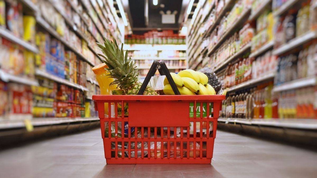 Opinion: Only a fool or a politician would try to control food prices