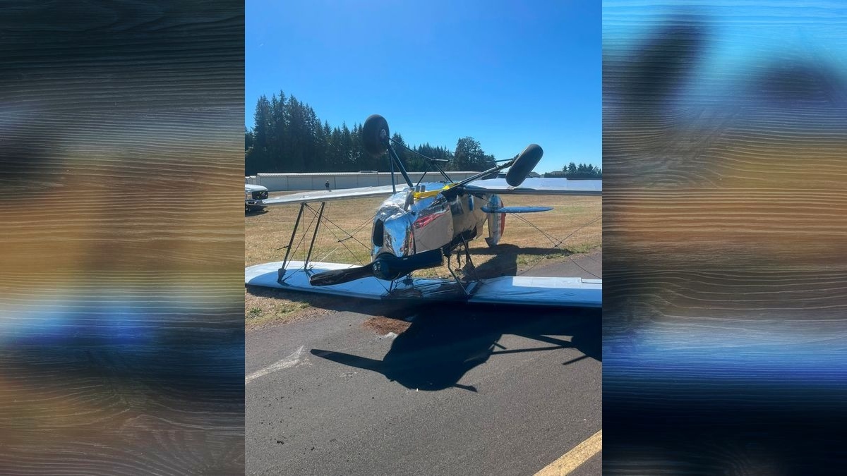 Small airplane crashes at Grove Field