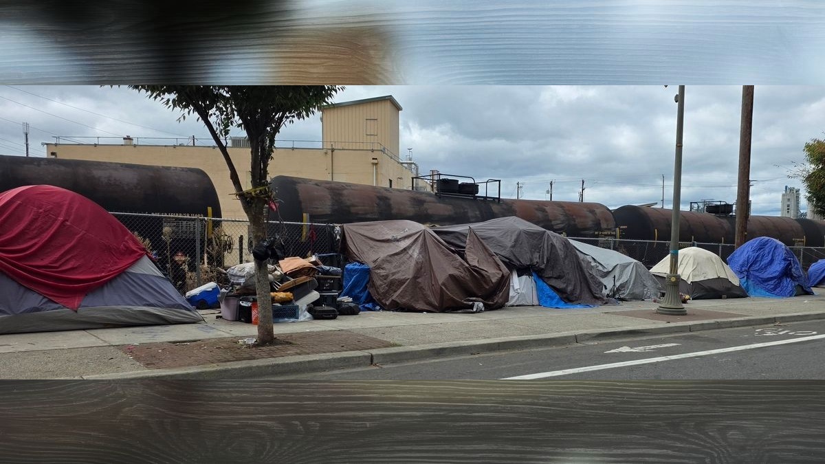 City of Vancouver bans camping within 1,500 feet of bridge shelter