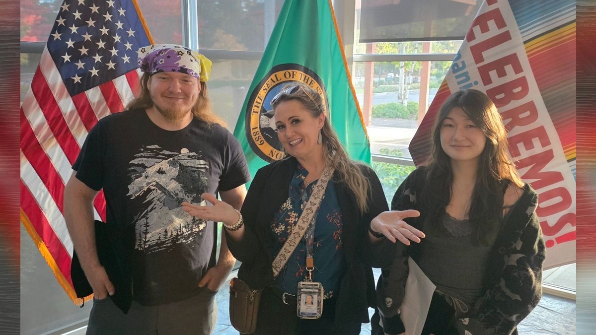 C-TRAN recognizes passengers who stepped up during a medical emergency