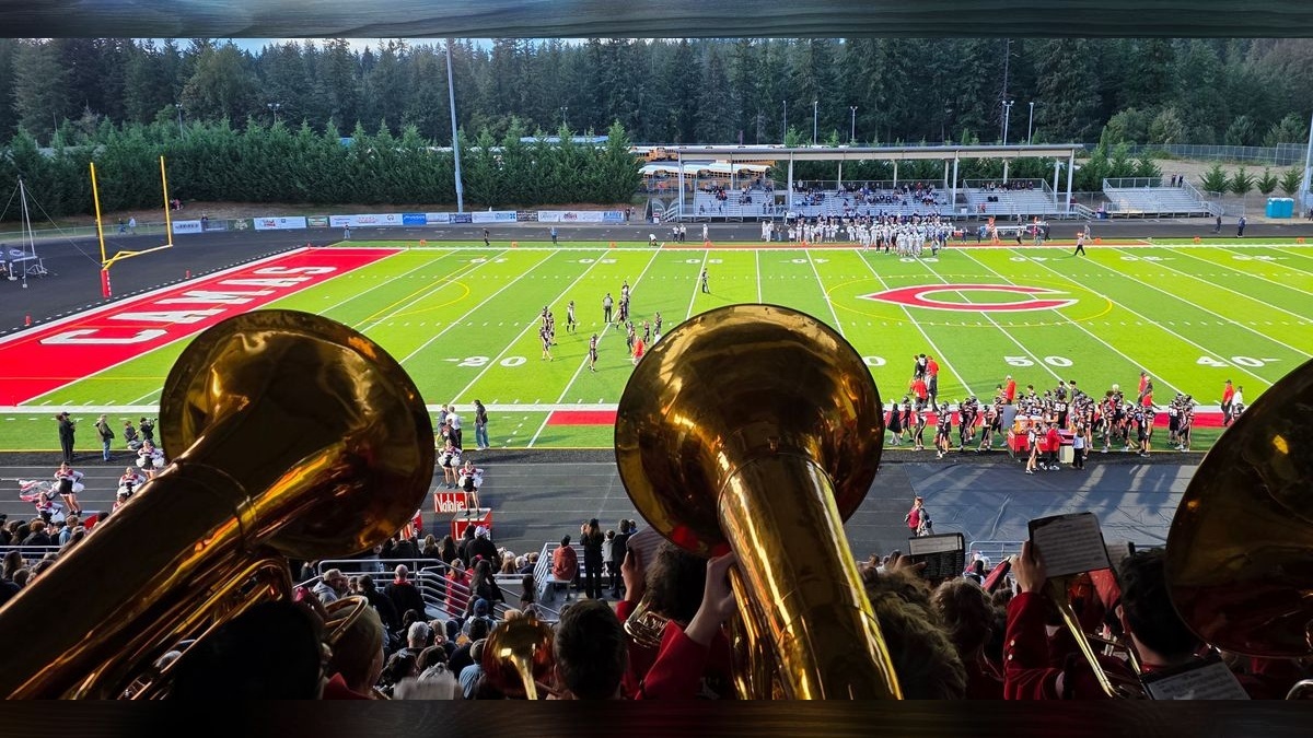 New field plus old traditions make for special vibe in Camas for the return of high school football