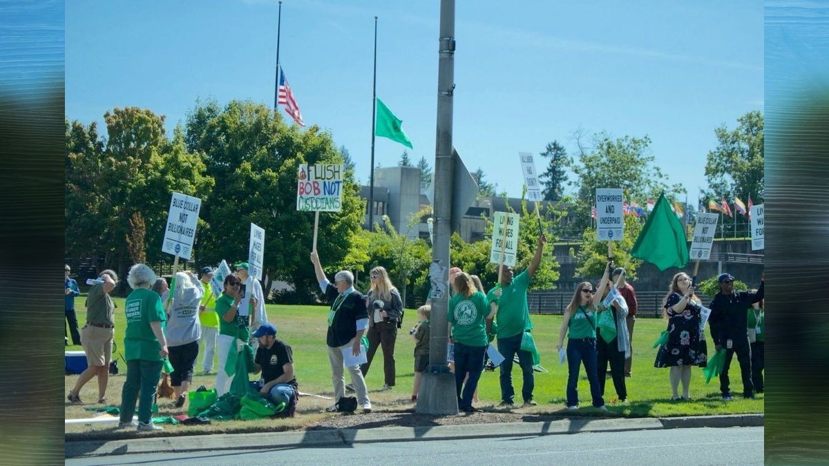 WA state workers stage walkout amid clash over pay demands