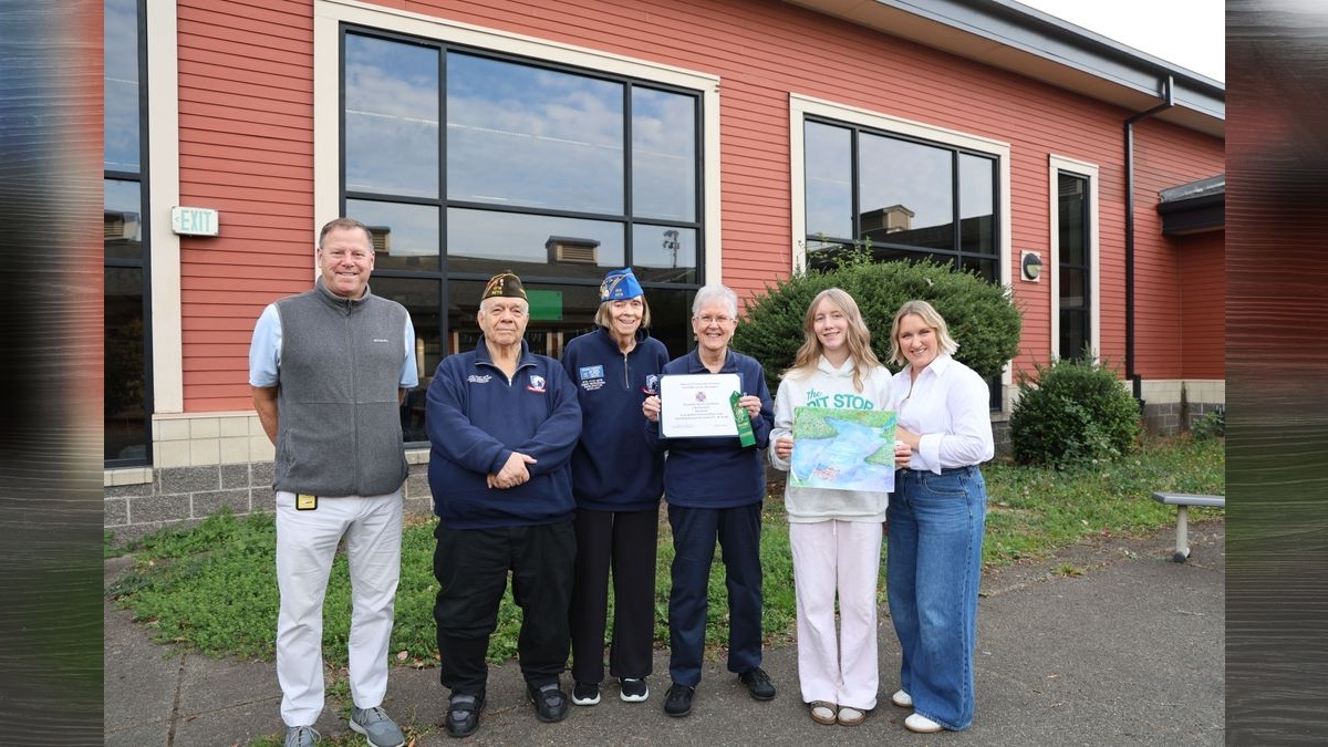 VFW Auxiliary recognizes Washougal students